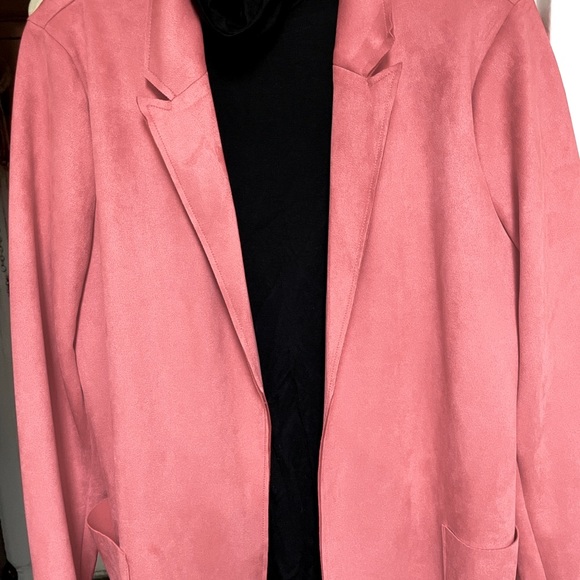 WINTER SALE ! CORAL VEGAN SUEDE JACKET SO SOFT N COMFORTABLE NWT 22”P 30 L - Picture 4 of 11